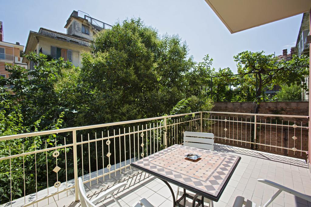 Hotel Lo Squalo Grottammare Room photo